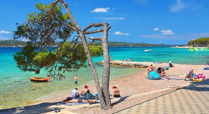 Pearl Of The Biograd Hotel บีโอกราดนาโมรู ภายนอก รูปภาพ