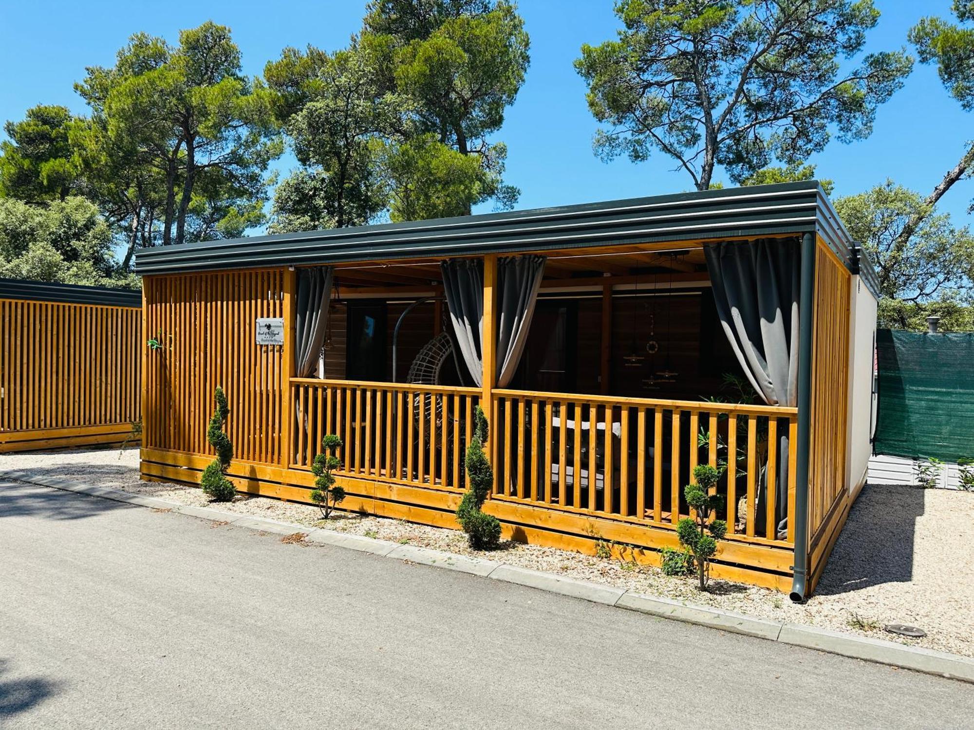 Pearl Of The Biograd Hotel บีโอกราดนาโมรู ภายนอก รูปภาพ