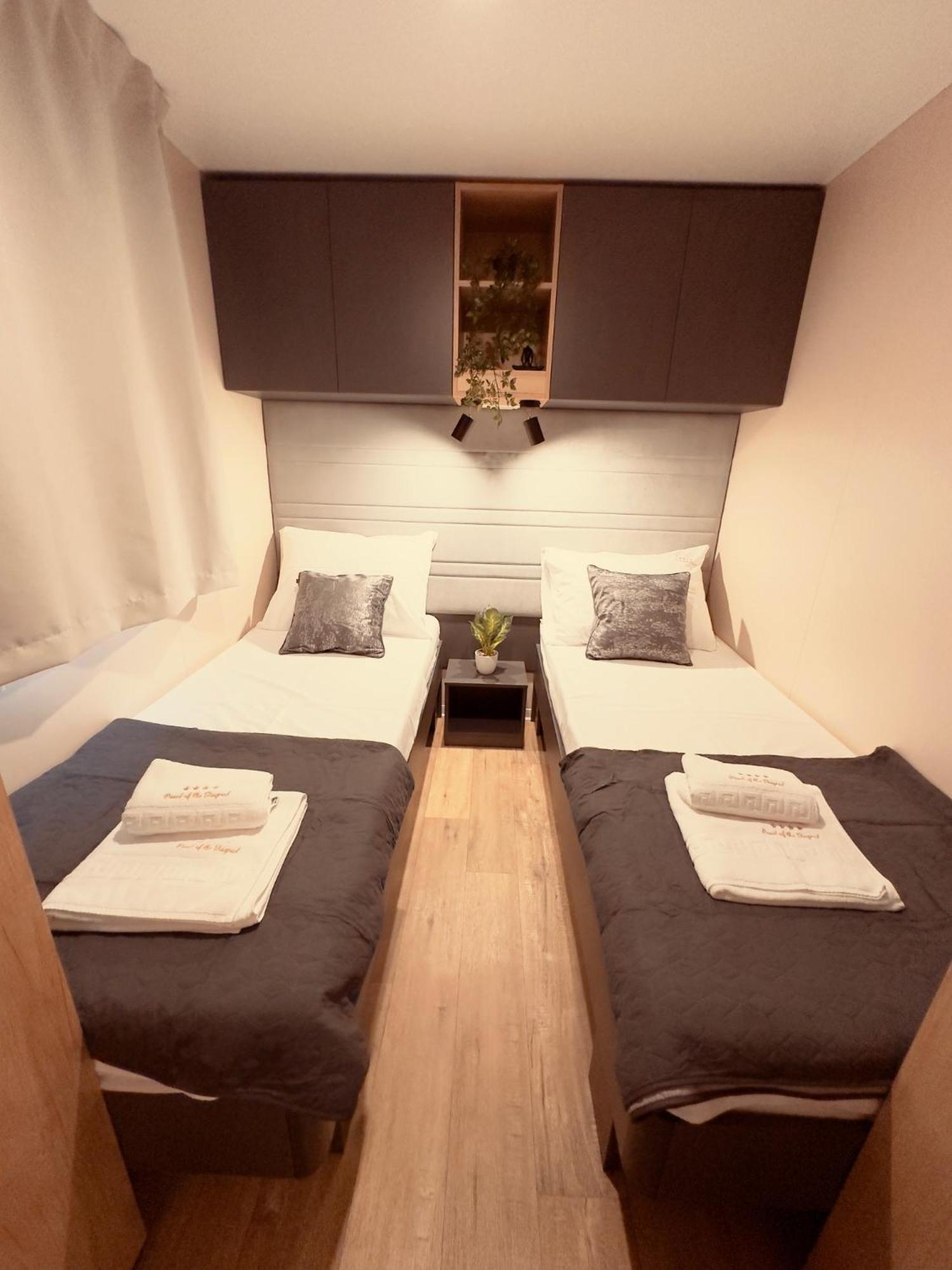 Pearl Of The Biograd Hotel บีโอกราดนาโมรู ภายนอก รูปภาพ