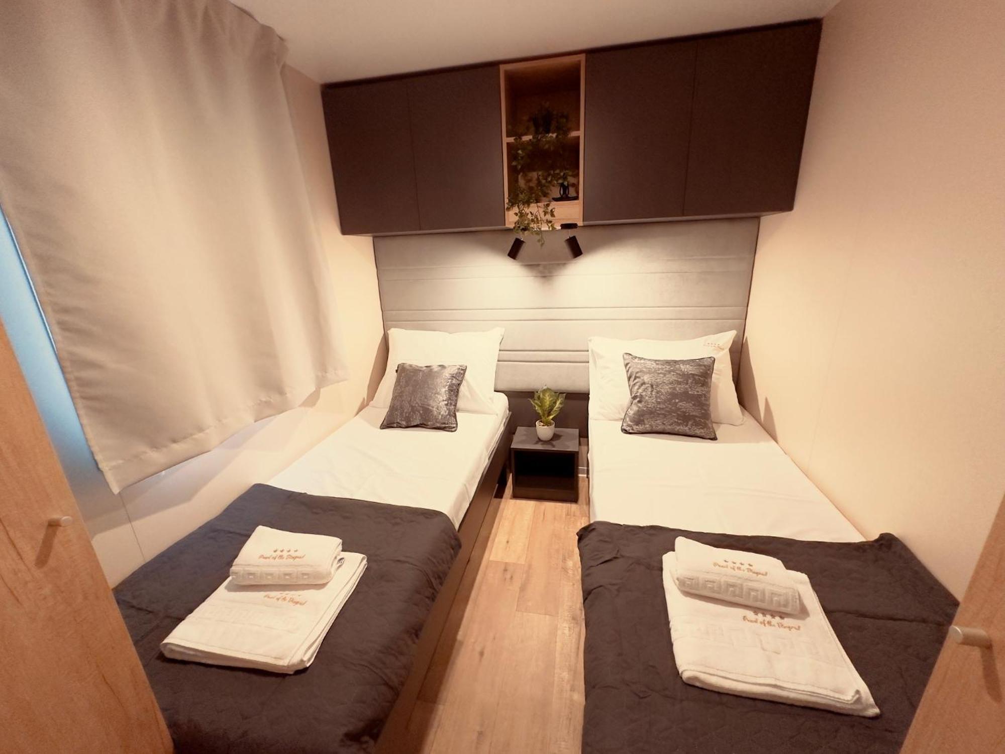 Pearl Of The Biograd Hotel บีโอกราดนาโมรู ภายนอก รูปภาพ